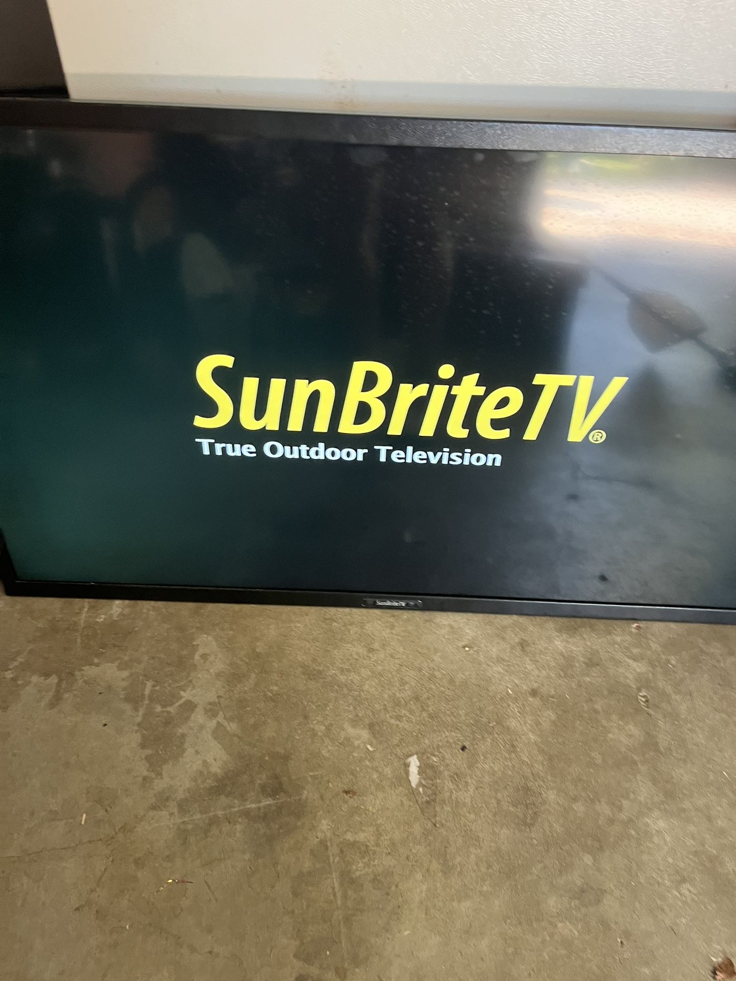 55 Outdoor Sunbrite Tv