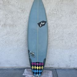 Rusty Surfboard 