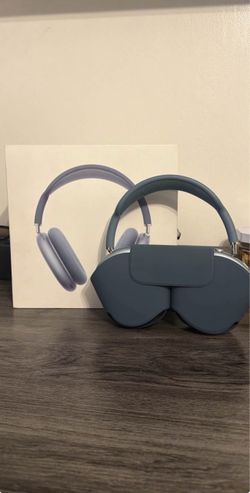 Apple AirPods Max Headphones with Case