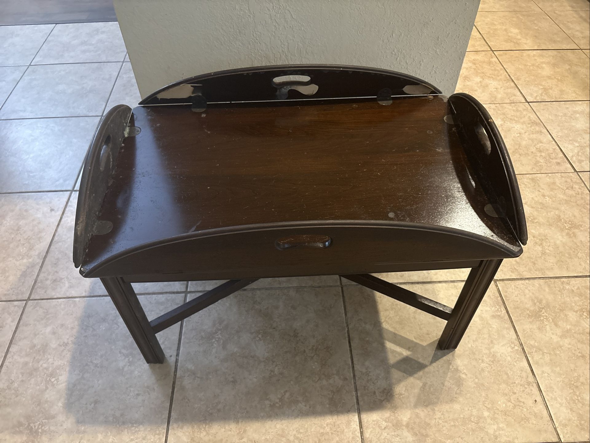 Ethan Allen Georgian Court solid cherry butler's tray coffee table, H17”, Ddep30”, W42”, see more👇