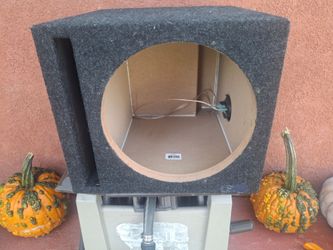 ONE SPEAKER BOX UNA CAJA PARA BOSINA 12 INCHES GOOD CONDICIÓN ABLO ESPAÑOL