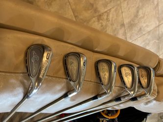 Cleveland golf 5 club iron set