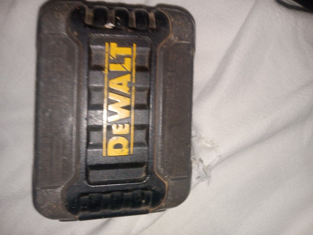 Dewalt Battery