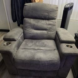 2 Recliner Chairs And 1 Recliner Couch