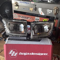 2020 Chevy Silverado OEM fog lights