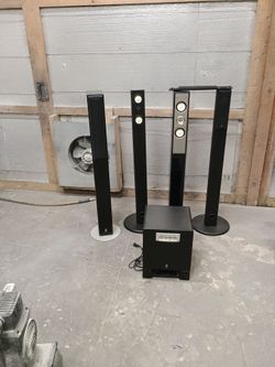 Yamaha speakers