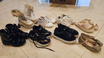 Girls shoes size 9 and 10 (3-5 years old)