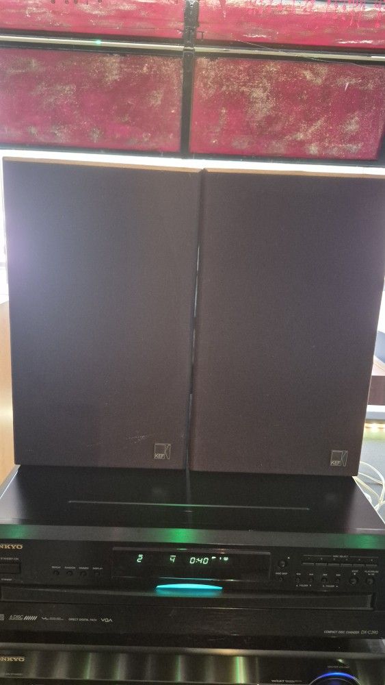 Vintage Chorale III By KEF