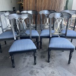 Vendo 6 Sillas 🪑 Recien Tapizadas Casi Nuevas