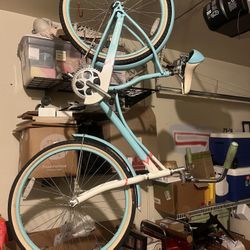 Vintage Woman’s bike