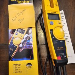Fluke T5-1000 Handheld Electrical Tester 1000V CAT w/  Box