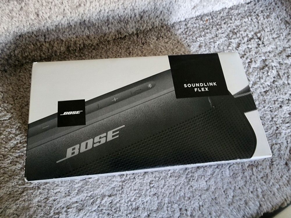 Bose SundLink Flex Portable Bluetooth Speaker-Black