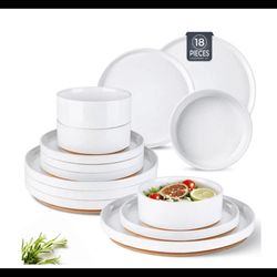 AmorArc 18-Piece Plates and Bowls Ceramic Dinnerware Set for 6 in White