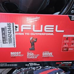 Brand New Milwaukee M12 Fuel 3/8 Stubby Impact Kit
