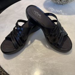 Women’s Brown Leather Sandals in size 9M 