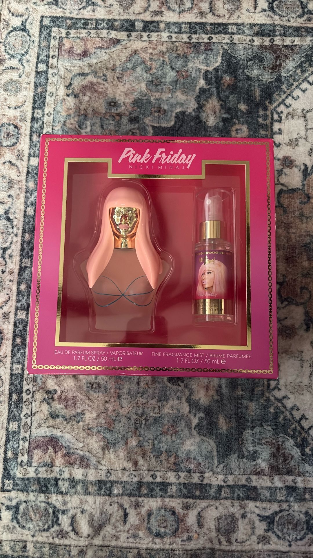 Perfume: Pink Friday, Nicki Minaj