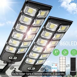 2/1pc Upgraded Outdoor Solar Street Light: IP44 Waterproof Rating, 680-LED Solar Parking Light, And Automatic Dusk-To-Dawn Operation with Convenient R