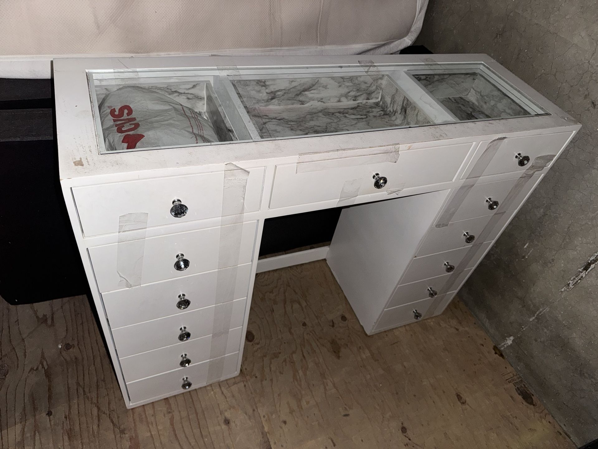 Vanity+Vanity Stool- Good Condition