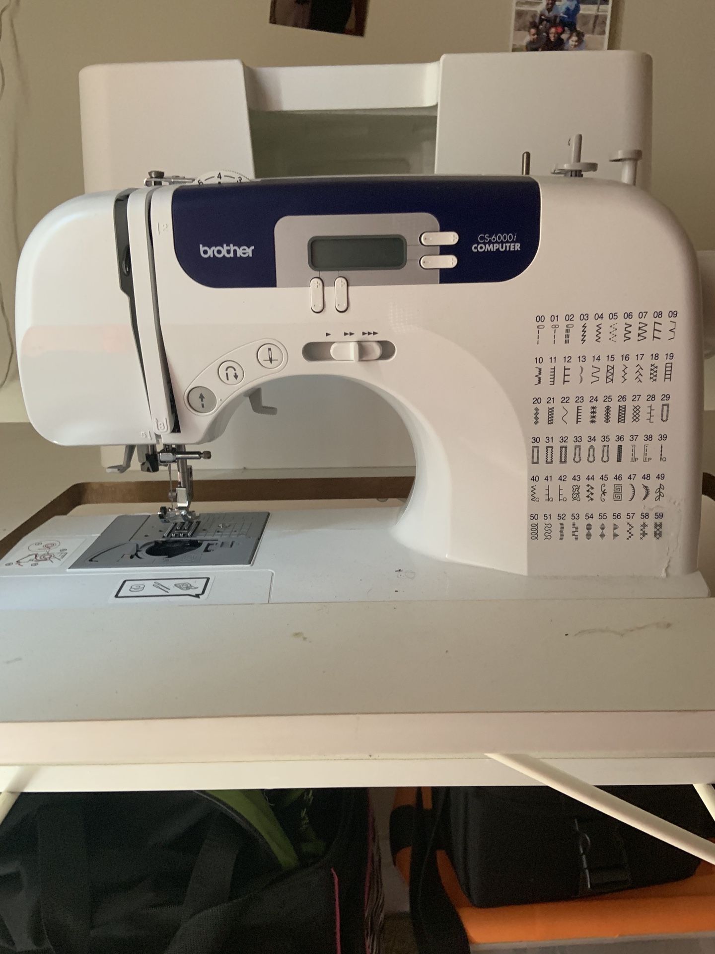 Brother cs6000i Sewing Machine and Table