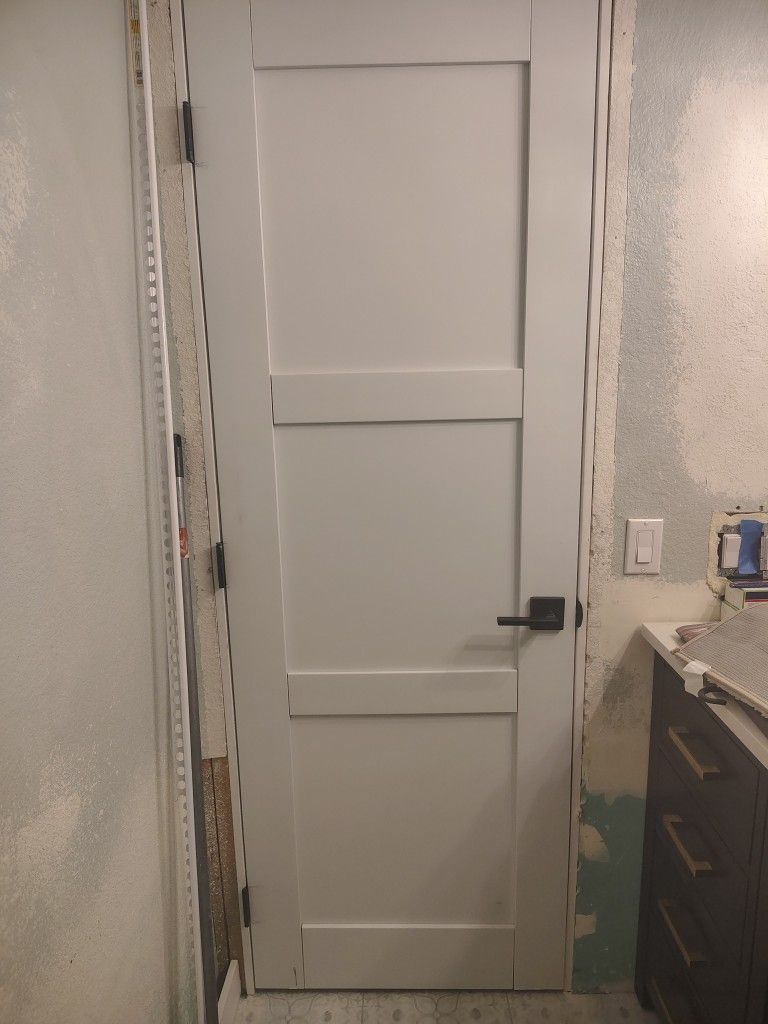 New Pre hung Solid 28 inch By 80 Inch Interior Bathroom Door