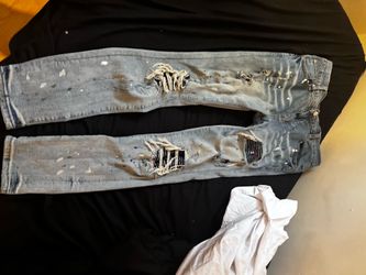 Amri jeans