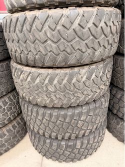 37x12.50r18 Nitto tires en Excelentes condiciones de Vida las 4