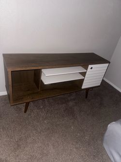 Tv stand  / dresser up to 65/70 tv