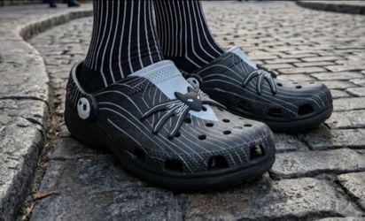 Disney Nightmare Before Christmas Crocs Clogs Jack Skellington - Big Kids Size J1 ages 6–8
