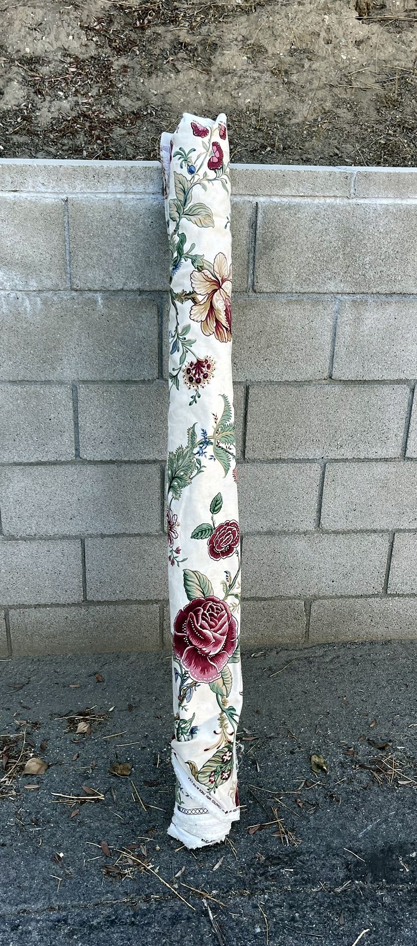 WAVERLY ROLL of FLORAL ROSE "Montague" DRAPERY CURTAIN Upholstery FABRIC