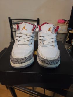Air Jordan 3s