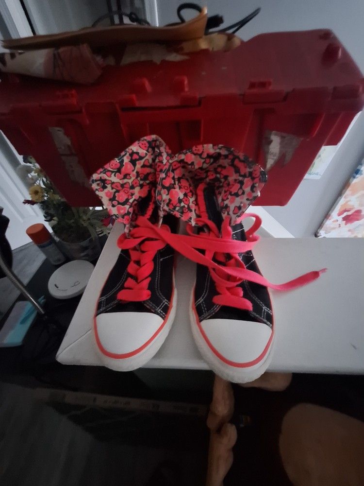 Never Worn Converse Reversible Patterns
