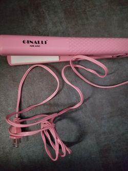 $25 pink Ginalli hair straightener