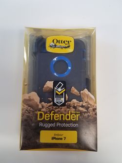 iPhone 7 , iPhone 8 otterbox defender case