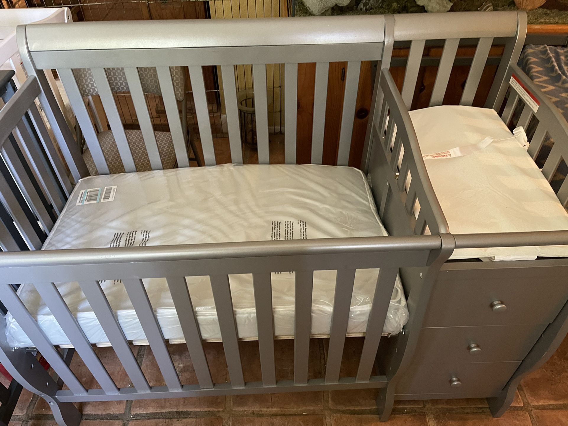 Jayden  Mini  Crib And Changer With  Mattress 