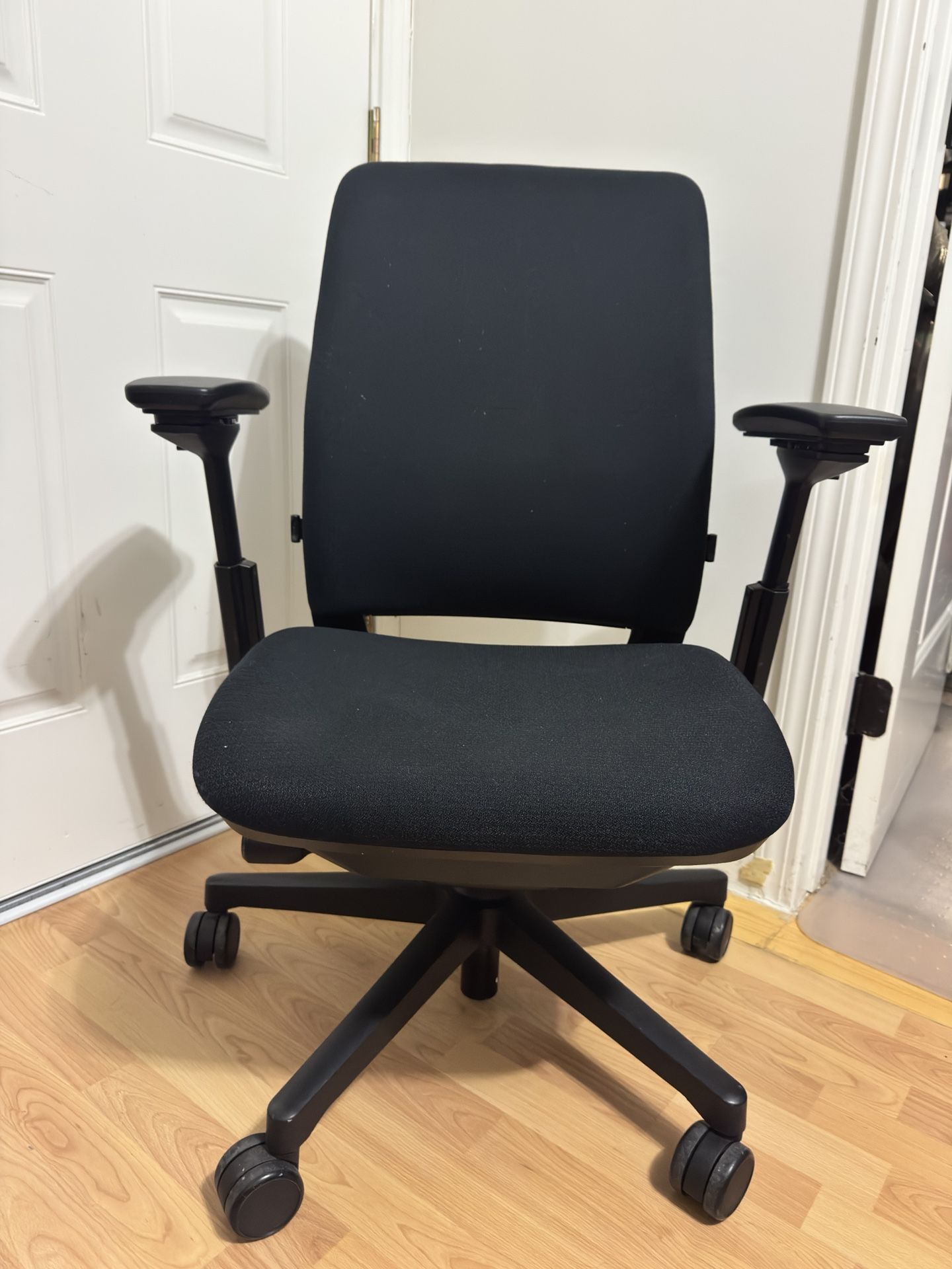 Amia Steelcase Gaming/ Office  Chair 