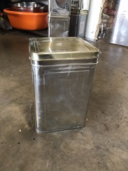 Metal Rectangular Bins with Lids 
