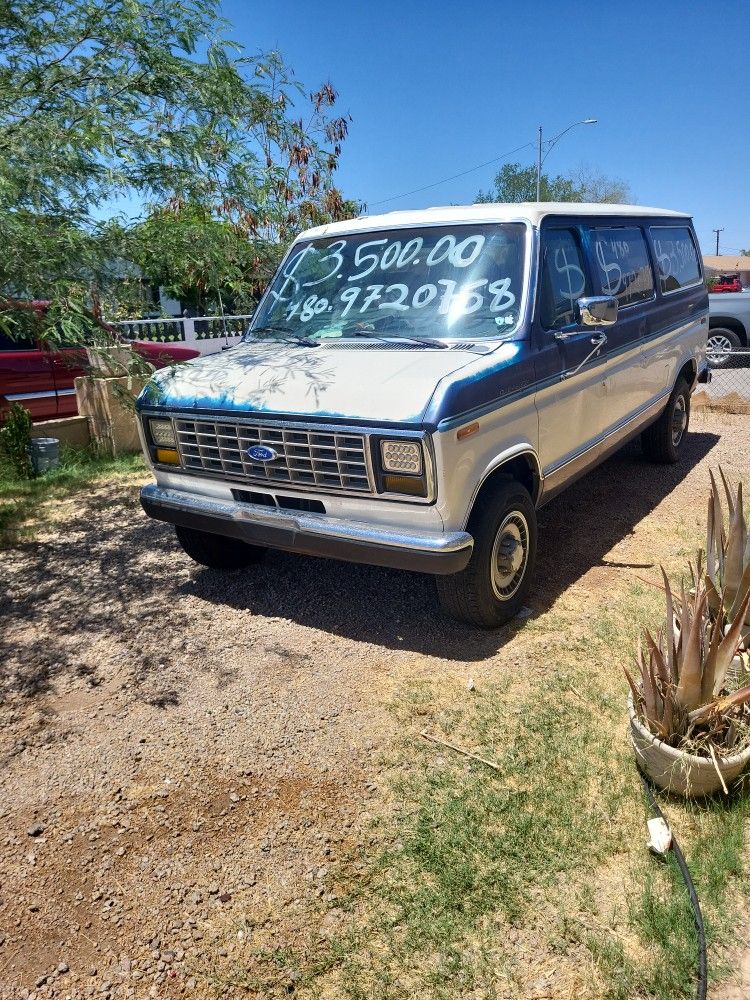 1989 Ford Club Wagon