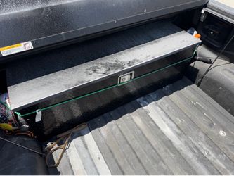 Truck Bed Toolbox / Storage Box