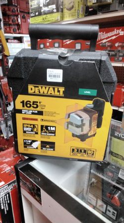 DEWALT 165'* RANGE 50m* WITH DETECTOR CROSS LINE PLUS 90° LASER