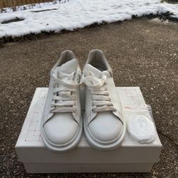 Alexander McQueen White size 45