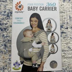 Ergo Baby 360 w/ infant insert