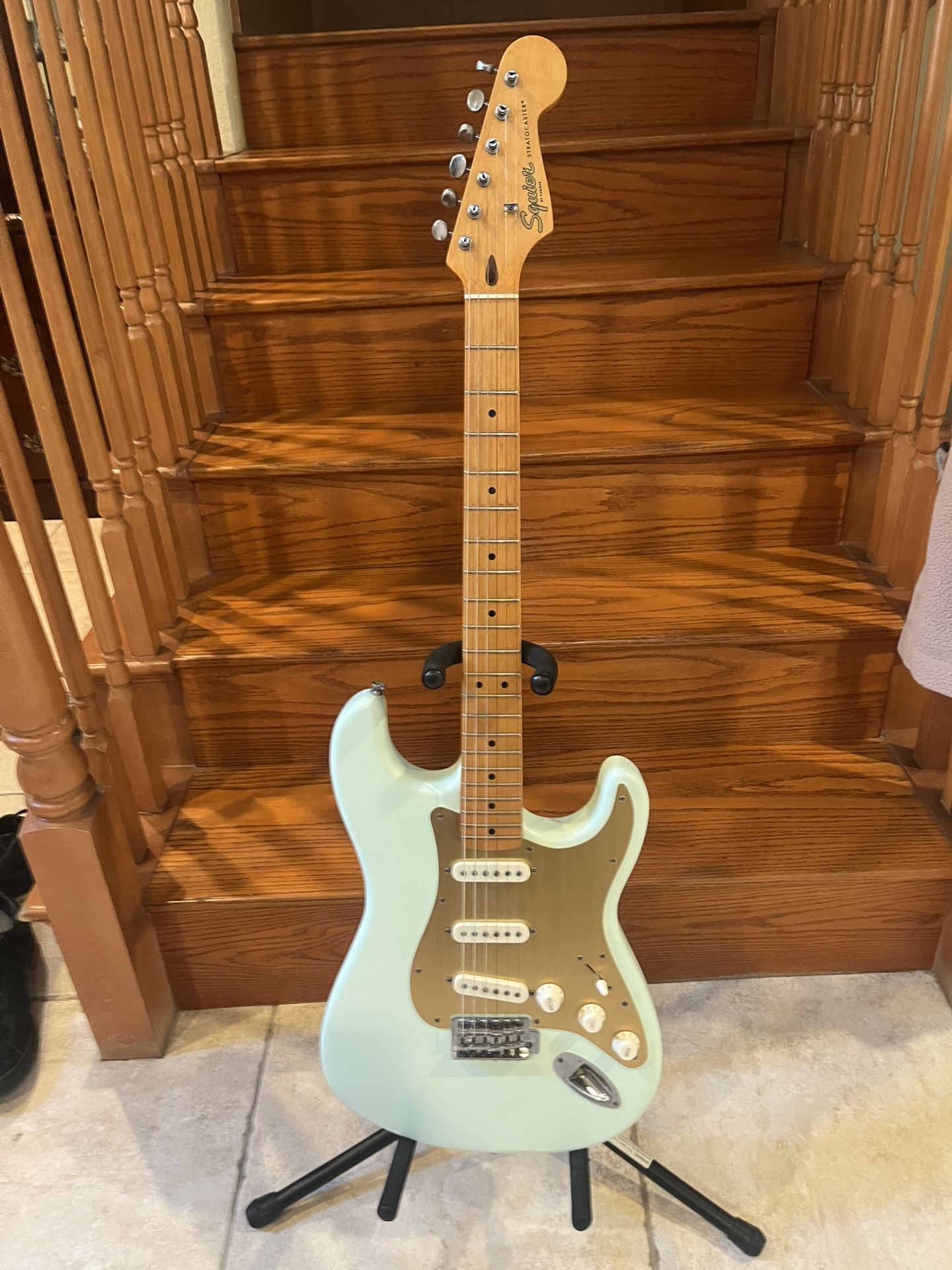 Squier Anniversary Stratocaster (Mint)