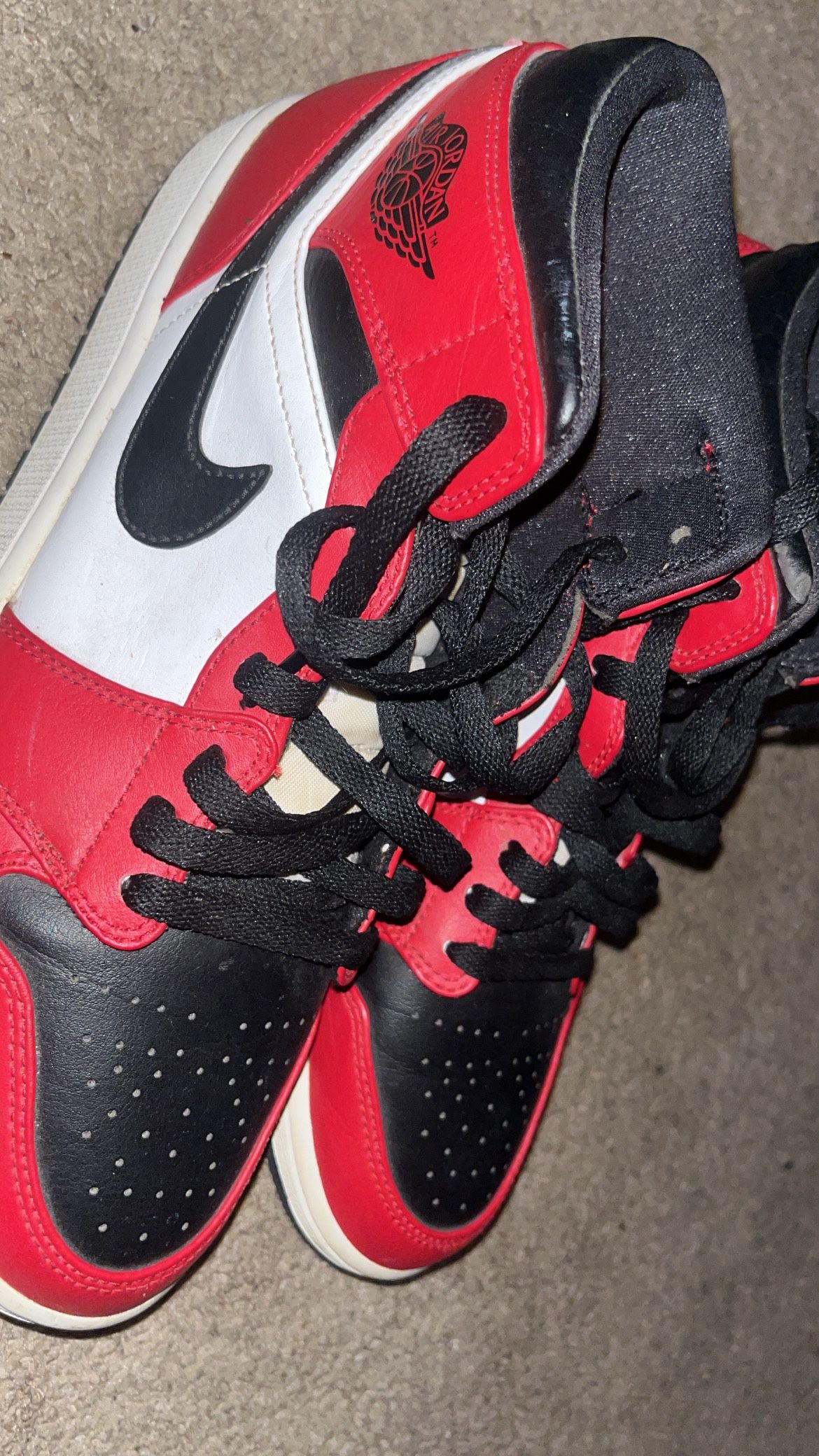 jordan 1 mids