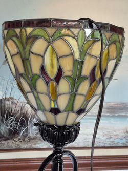 Tiffany Style Lamp