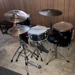 Mapex Saturn IV Drum Kit 5 Piece w/ 3 B8 Sabían Cymbals & Throne