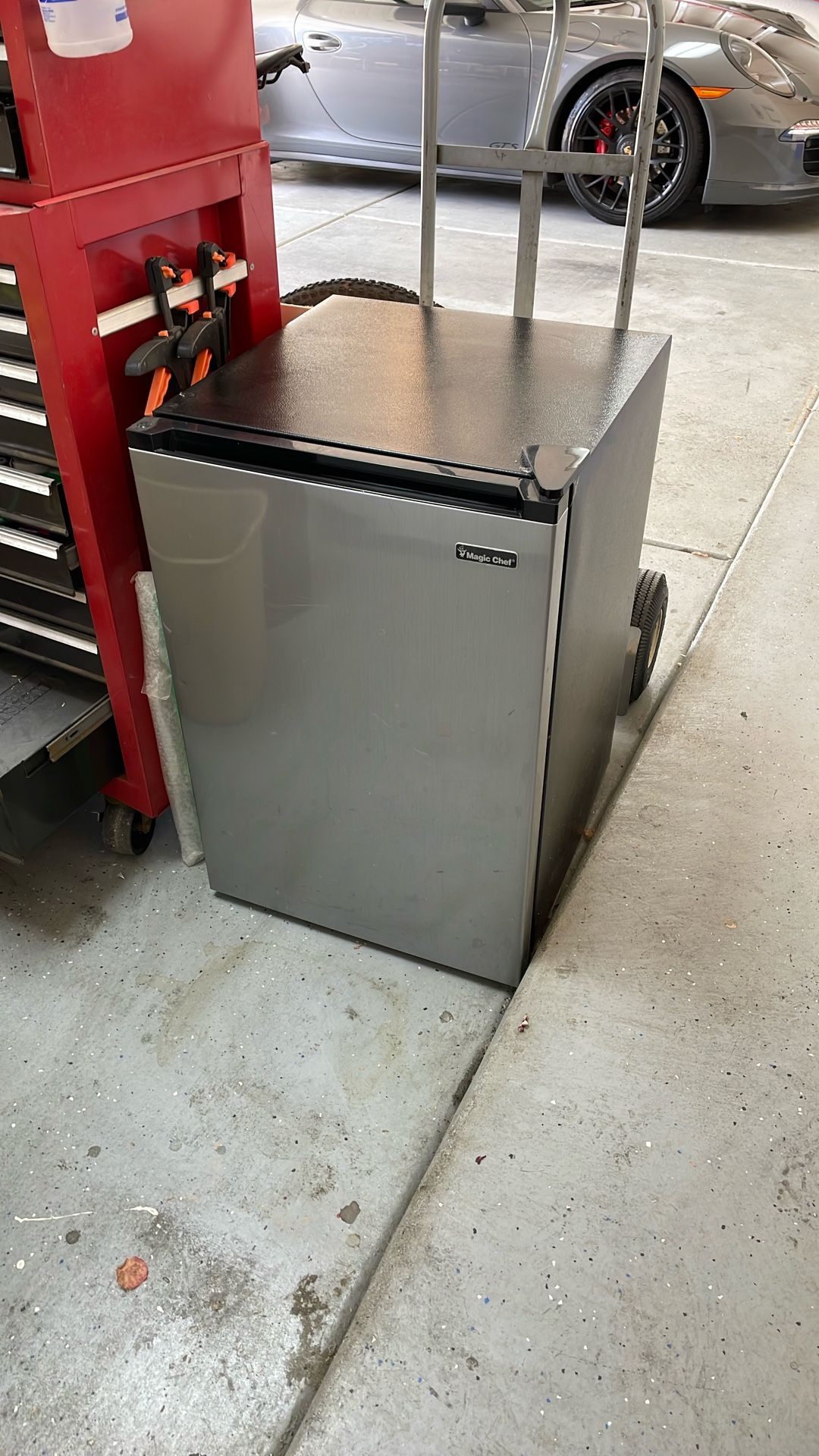 Refrigerator 4.4 Cu’