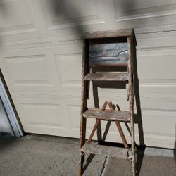 Wooden step ladder used nice $50