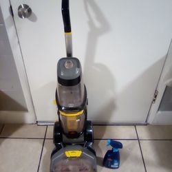 $25 Firm For  Bissell Carpet Cleaner With Solution, CONTAINER IS MISSING THE CAP STILL WORKS PUO ON 59TH AVE IN CAMELBACK 