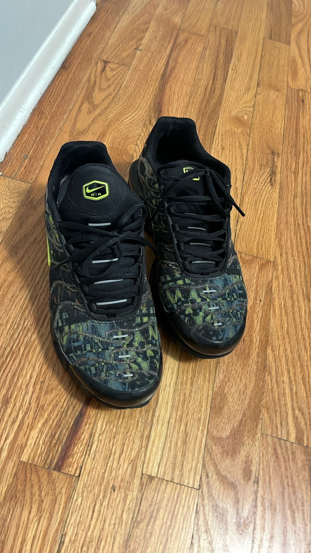 Mens Nike Airmax Size 10.5 Asking $40