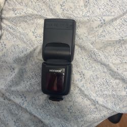 Rare NEEWER TT850 Li-ion Camera Flash (Battery not included)